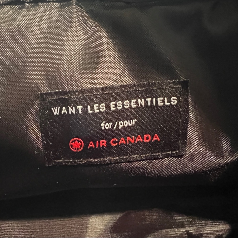 HOSTPICK ♥️ Air Canada x Want Les Essentiels Zipped Travel Pouch *LOWEST PRICE* - Picture 2 of 8